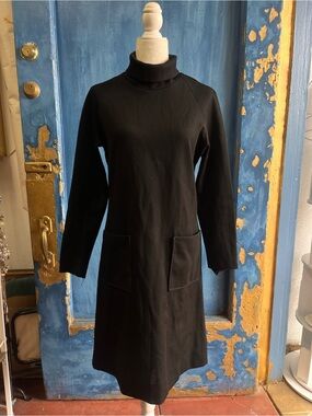 Women's Black Turtleneck Long-Sleeve Pocket Dress